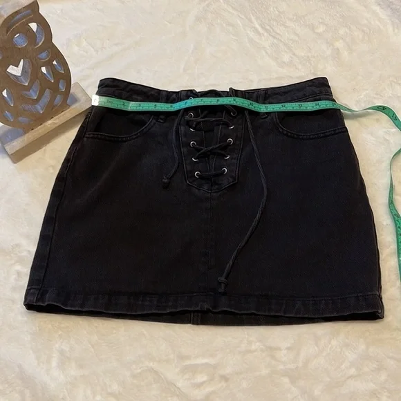 Kendall & Kylie black skirt - Picture 7 of 7